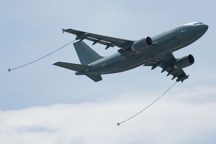 Refueling Planes
